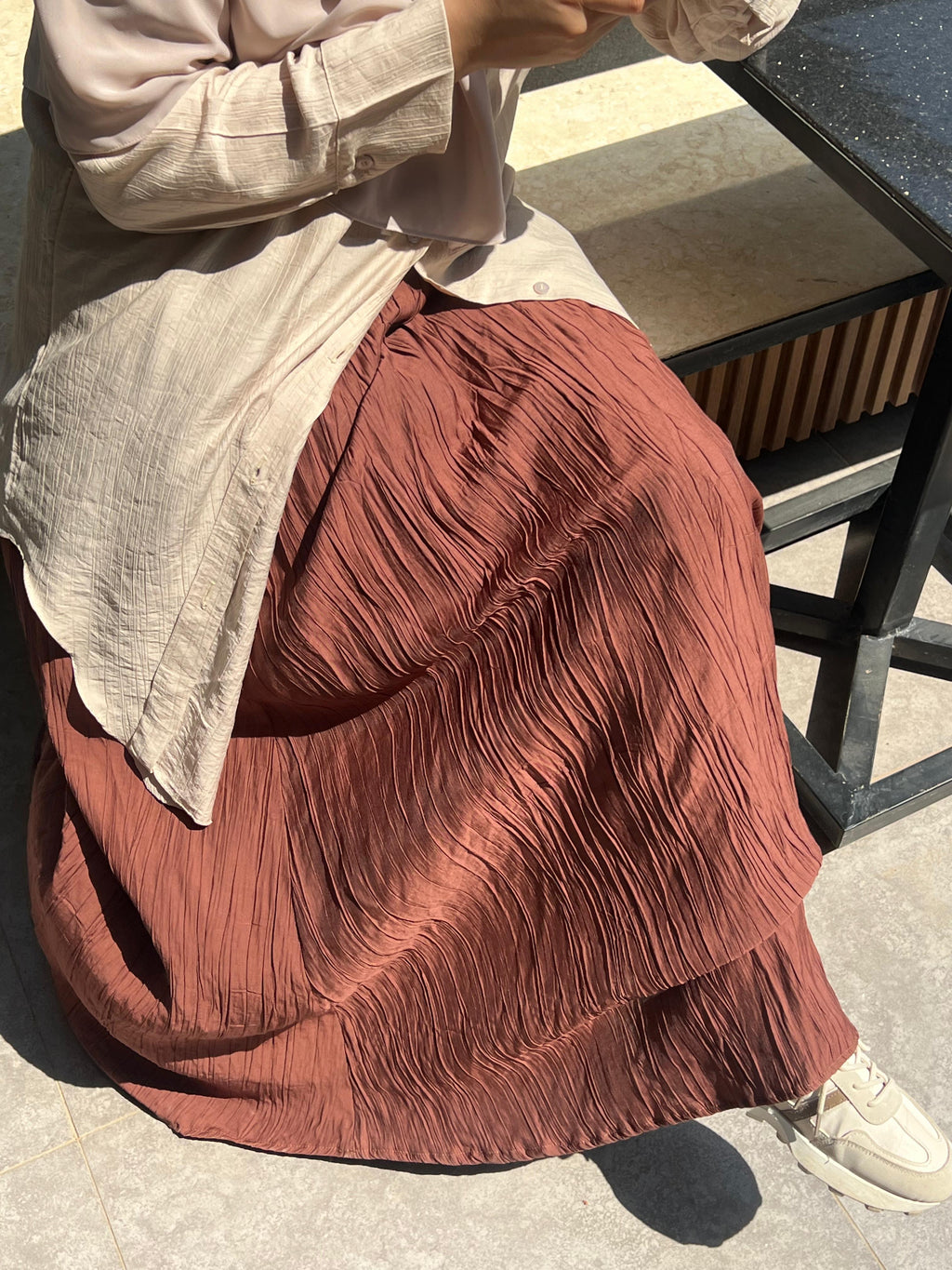 Crushed skirt In Chocolate Brown