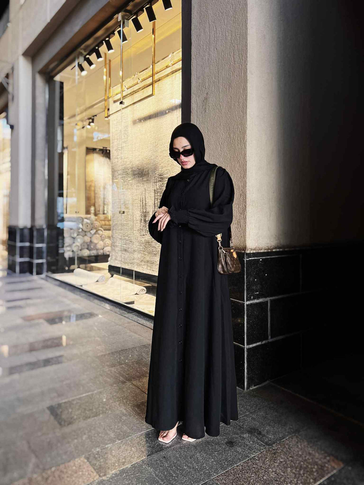 Amnah Abaya