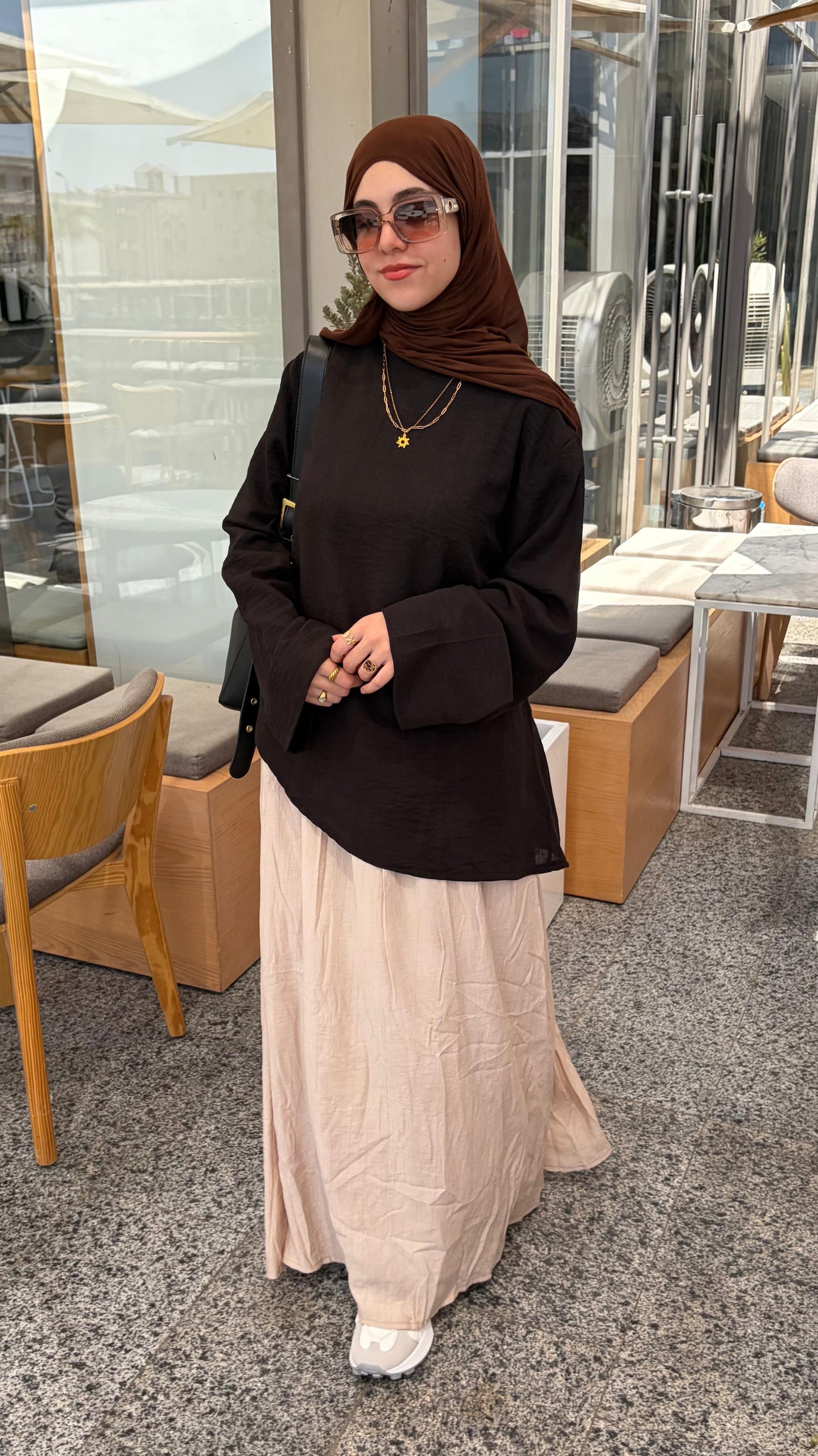 Flow sleeves top